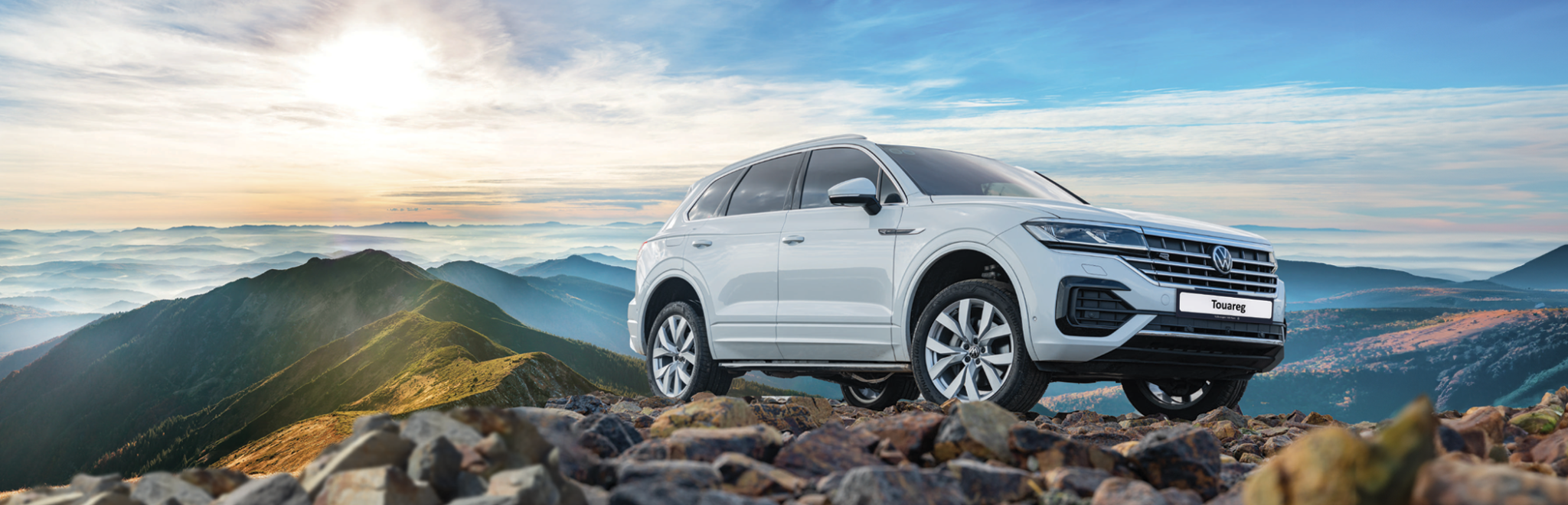 Volkswagen Bắc Ninh sẵn xe Touareg giao ngay giá tốt. Liên hệ 0978 699 344